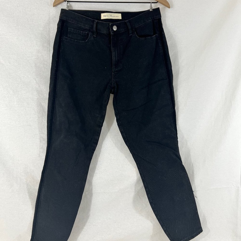 Gently-worn women's skinny ankle jeans
